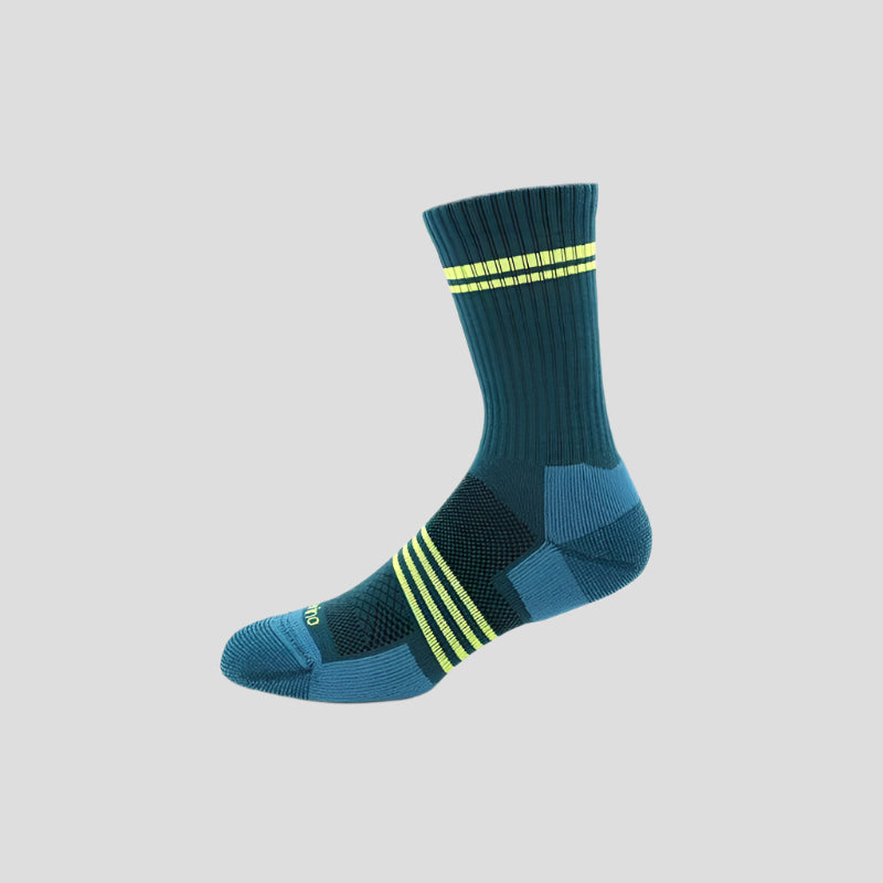 Hiking socks, lightweight shock-absorbing mid-tube socks, merino wool socks, sports socks